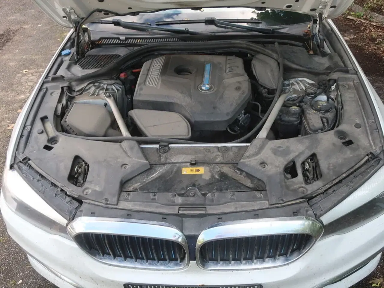 Billede 33 - Personbil BMW 530E IPERFOMANCE 2.0 (moms fri)