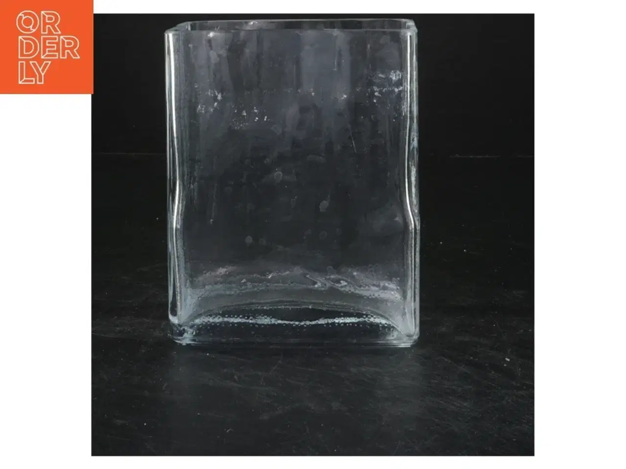 Billede 1 - Glasvase 15x12x6,5 cm (str. 15x12x6,5 cm)