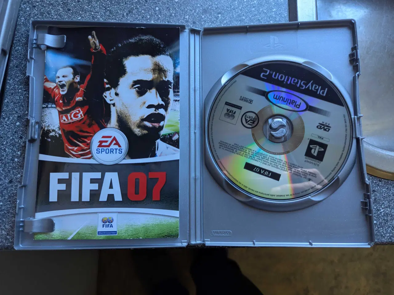 Billede 8 - Ps2 spil pakke 7 spil/2controlere 