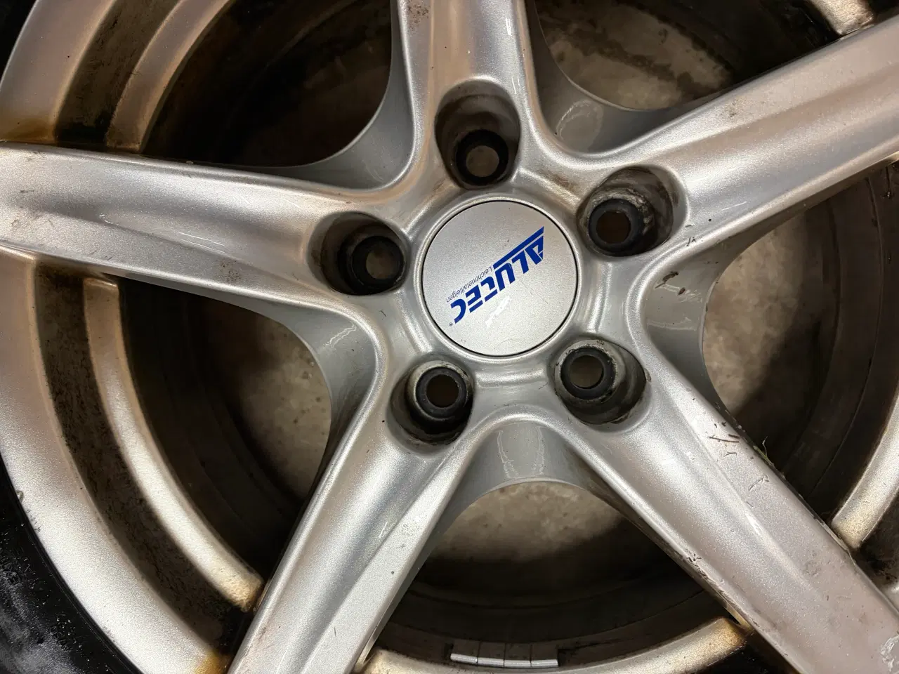 Billede 2 - Hankook helårsdæk på alufælge