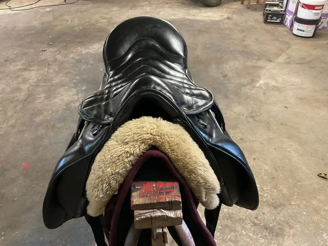 Billede 9 - Sadel med stigbøjler