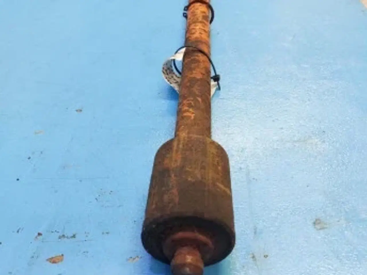 Billede 4 - Dronningborg D1200 Stikaksel højre 46115600-46112300