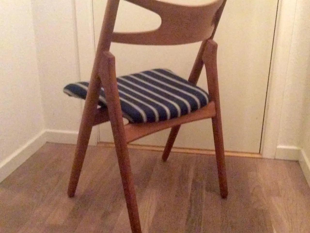 Billede 5 - Særdeles velholdt spisestuesæt Hans J. Wegner