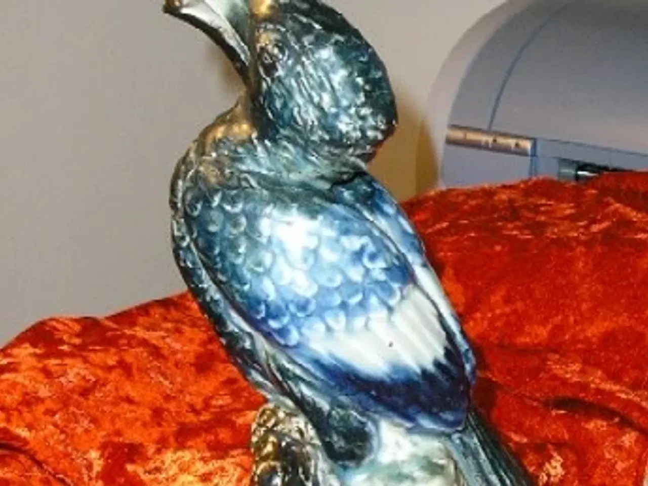 Billede 2 - rc, figur af næsehornsfugl, glaseret keramik