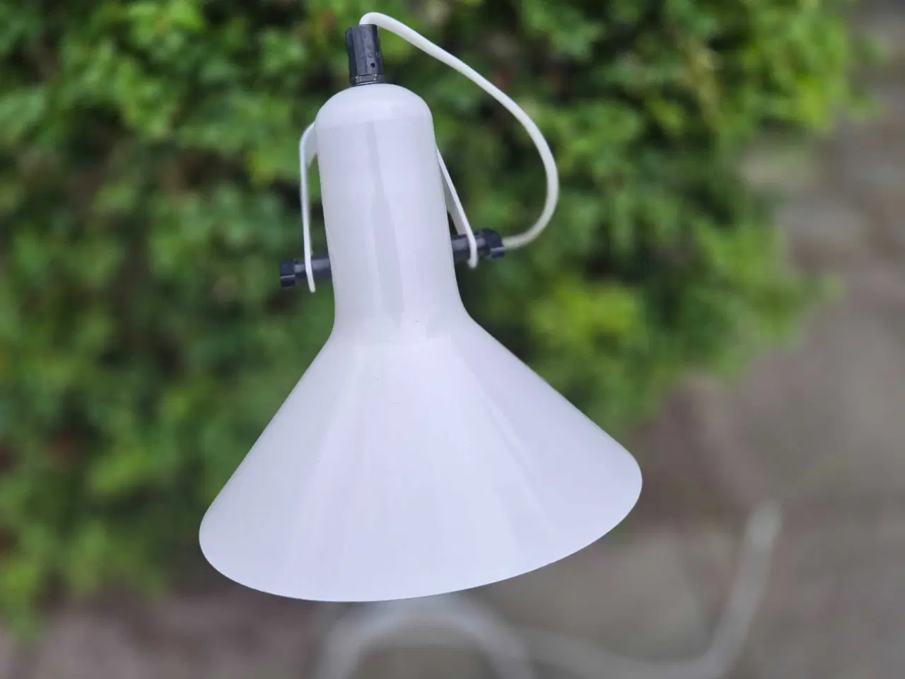 Billede 3 - Usædvanlig gulvlampe med skråtstillet stander