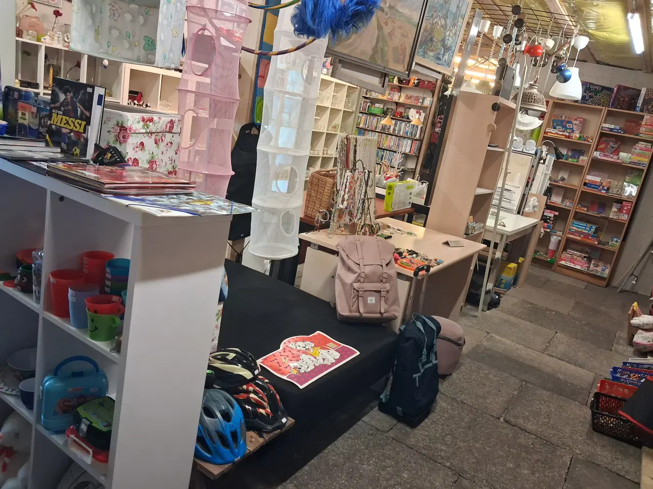 Billede 19 - Indendørs Loppemarked åbent den 3/5-26 