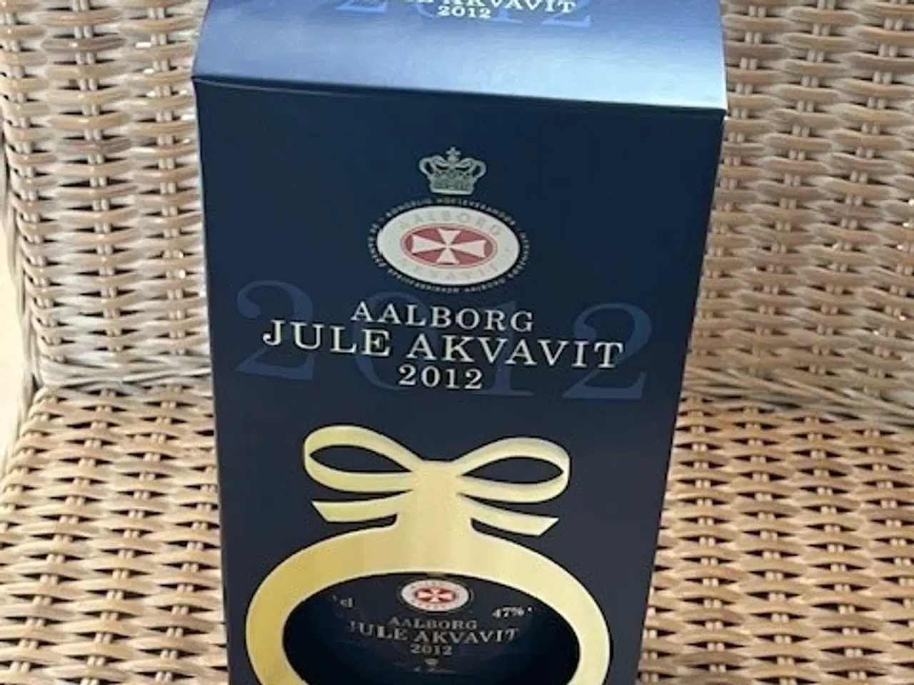 Billede 19 - Aalborg Jule Akvavit – samling af 19 årgange (1881