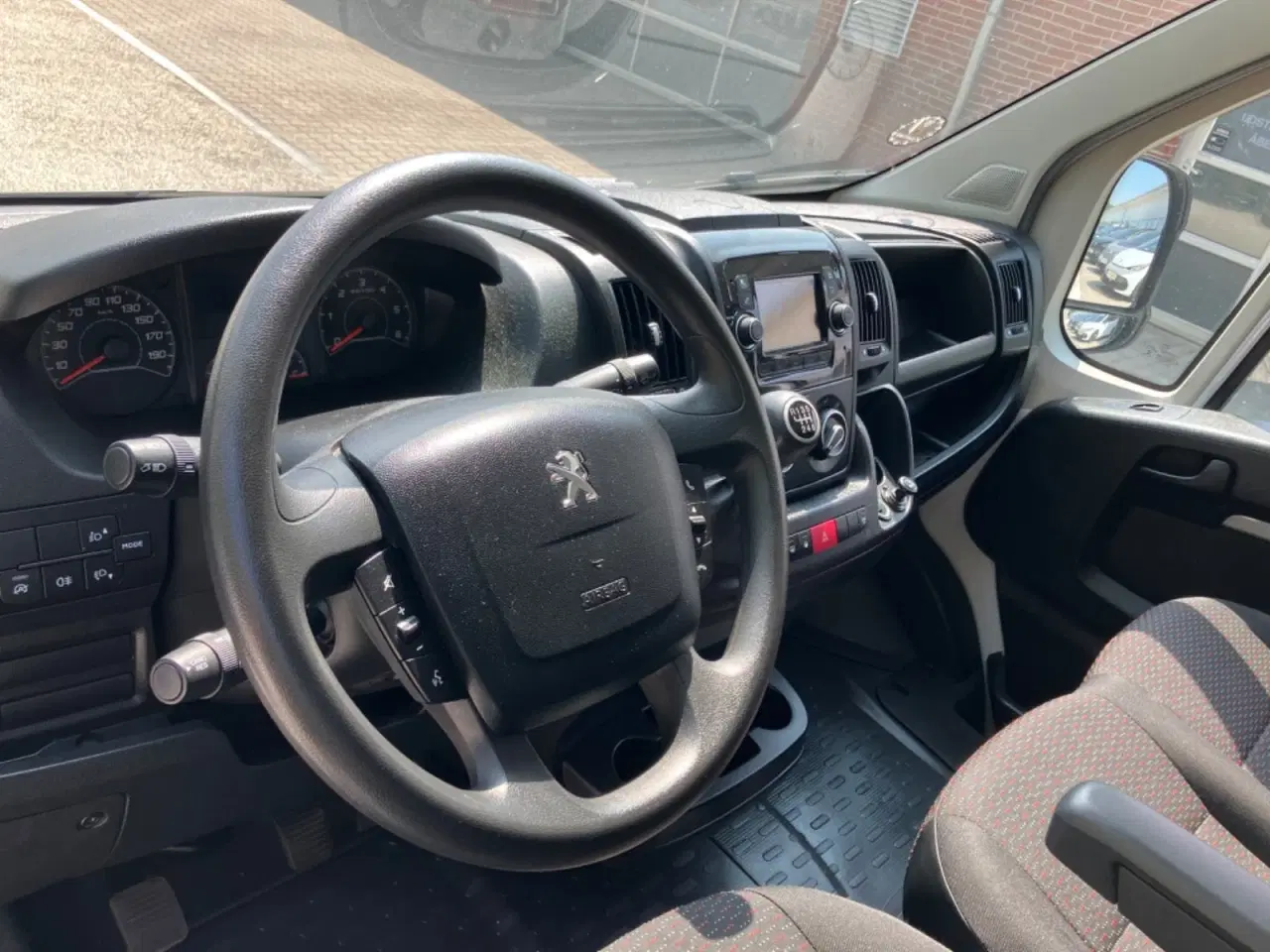 Billede 7 - Peugeot Boxer 335 2,2 BlueHDi 140 L3 Plus Alukasse