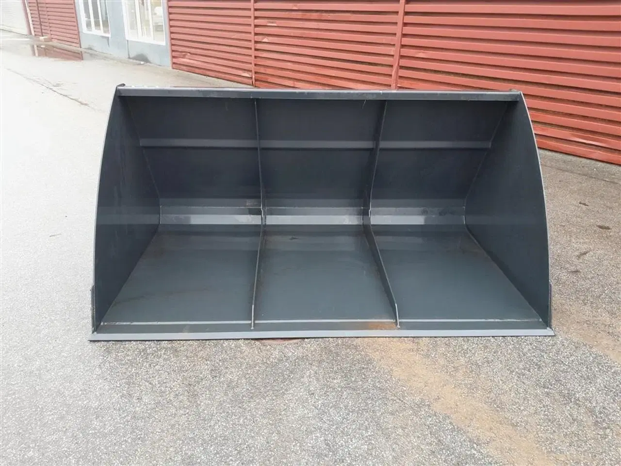 Billede 2 - - - - volume skovl