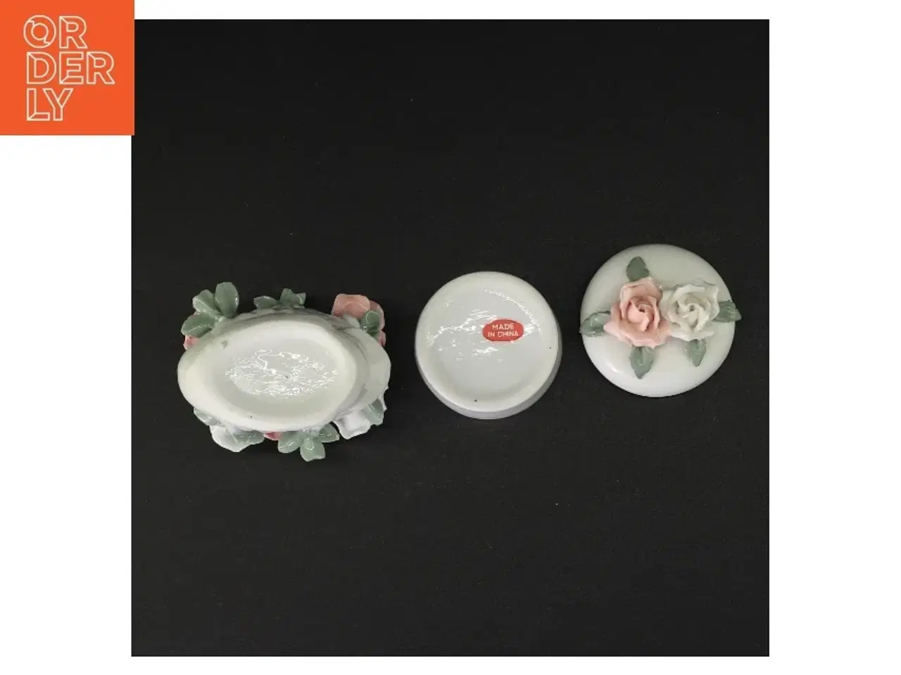 Billede 5 - Porcelænssvane med blomsterdekoration og krukke (str. Svane 9 x 8 x 8 cm krukke 7 x 6 cm)