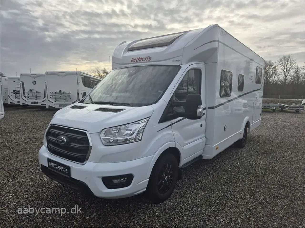 Billede 4 - 2023 - Dethleffs Just GO T7055 EB AUT. Automatgear. Solceller. Batteri. Markise. Elektrisk indgangstrin. Kun 29,000 Km !!!