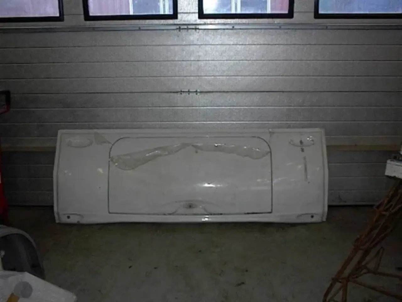 Billede 1 -   Knaus Gaskasse Front