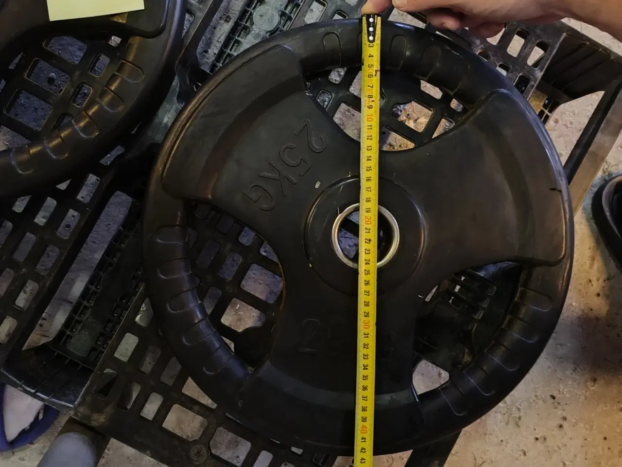 Billede 2 - Vægtskiver 25 kg pr stk, 2 stk, samlet pris. Fast