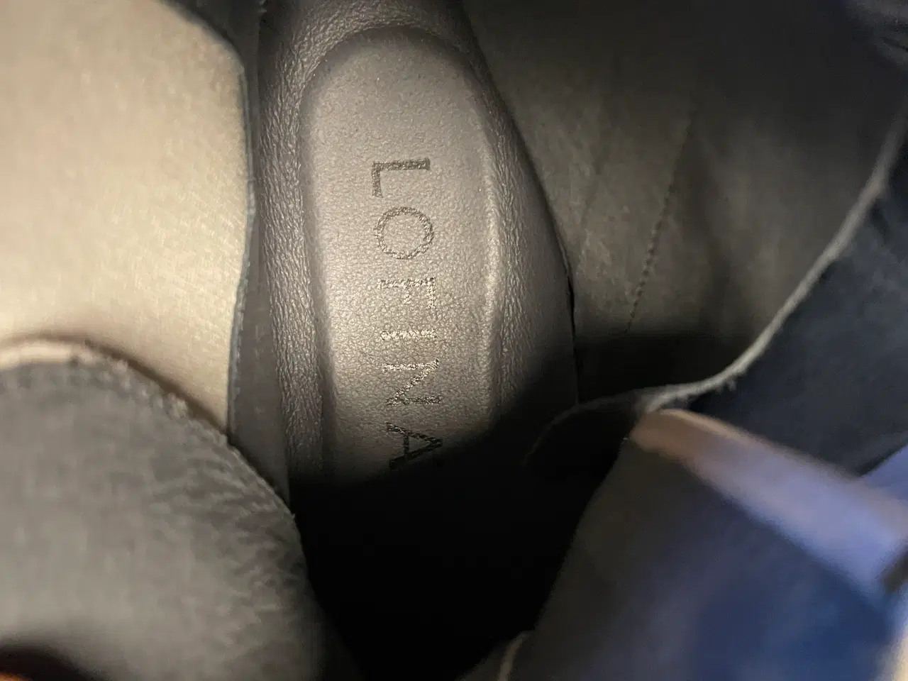 Billede 3 - Lofina ruskindsstøvle med lynlås og snører