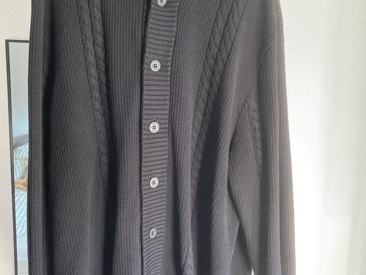 Billede 1 - Cardigan / jakke sort 4xl B: 150 cm