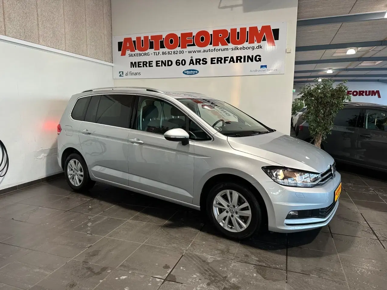 Billede 1 - VW Touran 2,0 TDi 150 Highline DSG Van