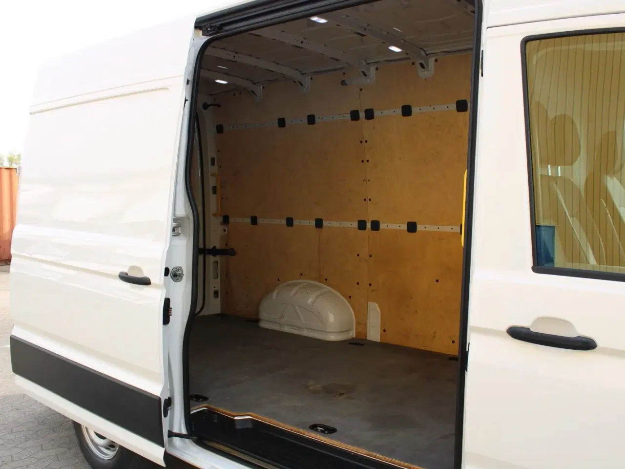 Billede 14 - VW Crafter 35 2,0 TDi 177 Kassevogn L3H2