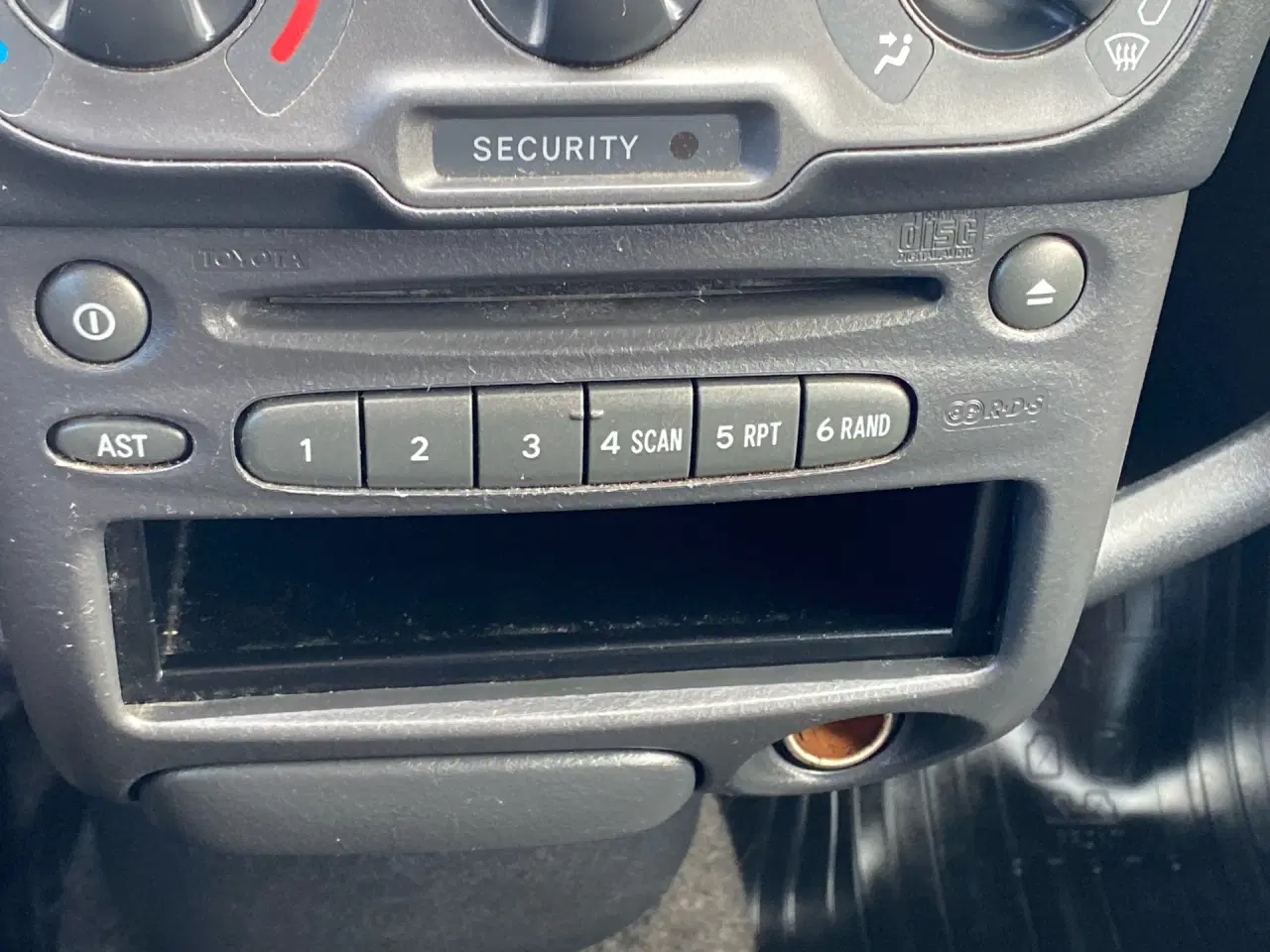 Billede 10 - Toyota Yaris Verso 1,3 Linea Sol 86HK