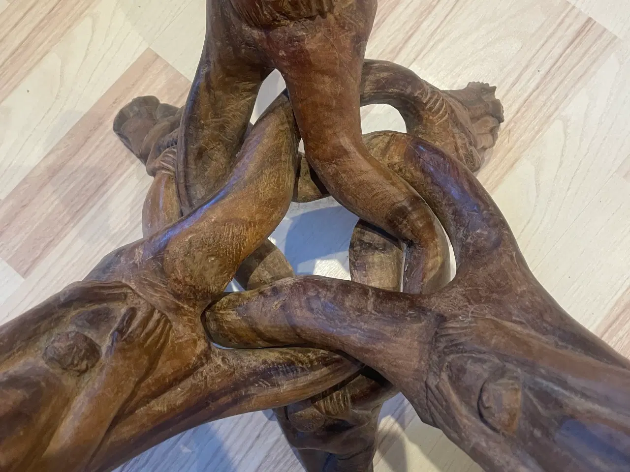 Billede 4 - Africana bord-håndskåret stel med figurer, 19fotos