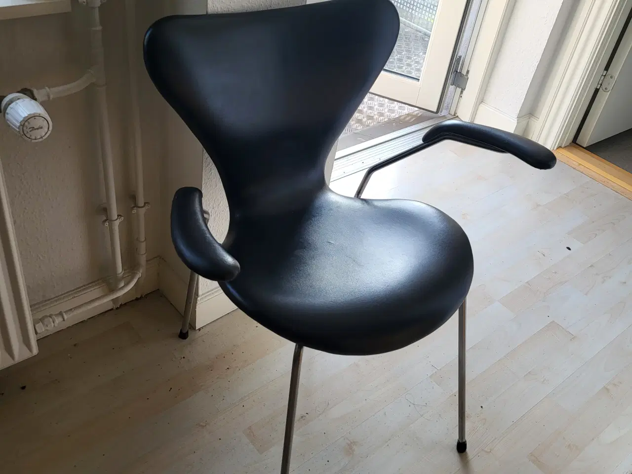 Billede 1 - Arne Jacobsen 7er stol med armlæn 