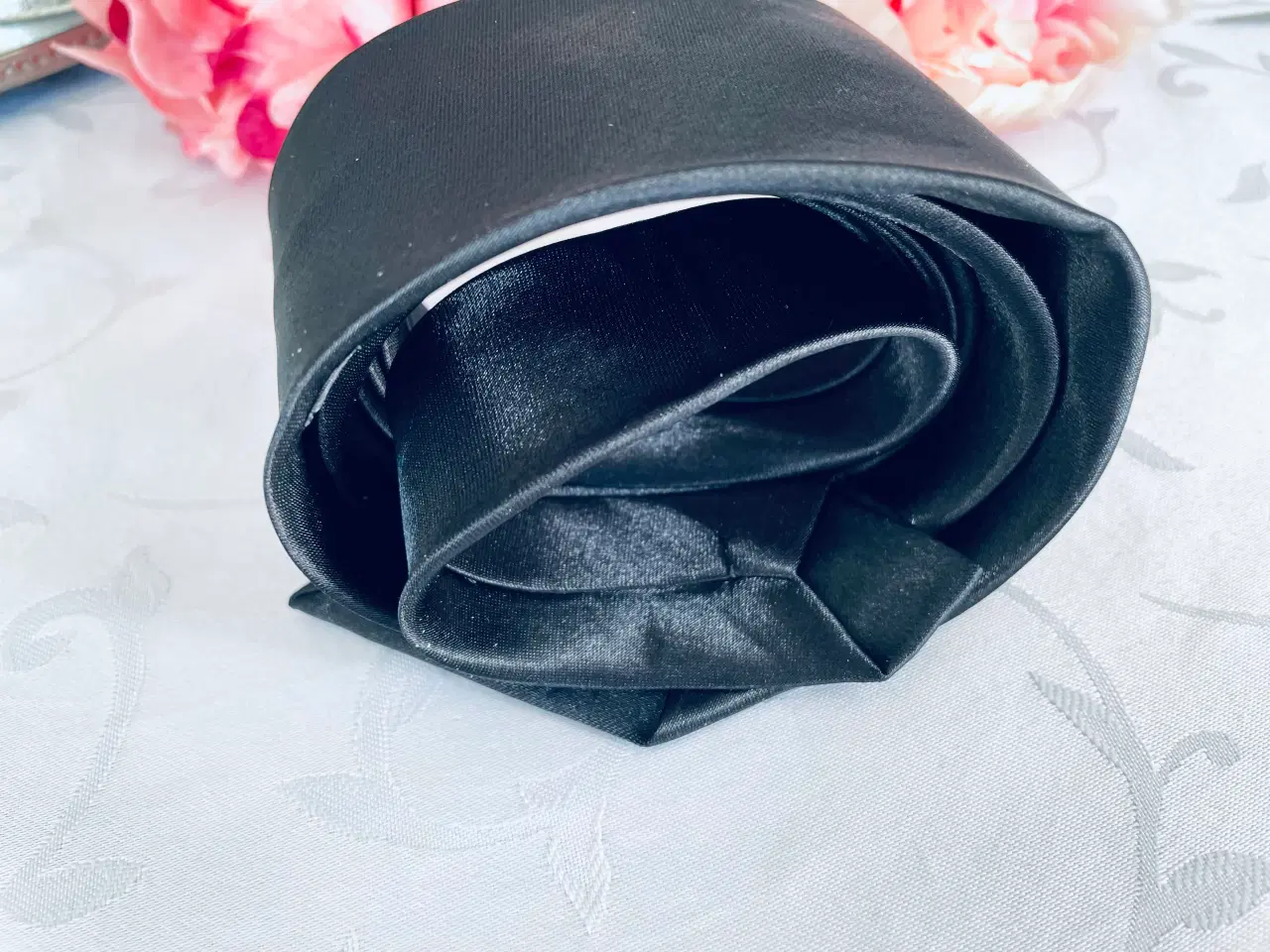 Billede 10 - Sort slips i god stand