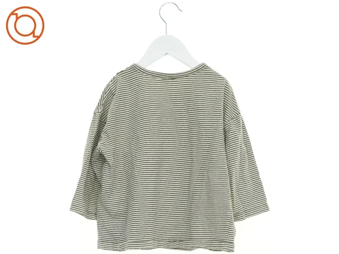 Billede 2 - Bluse (str. 116 cm)