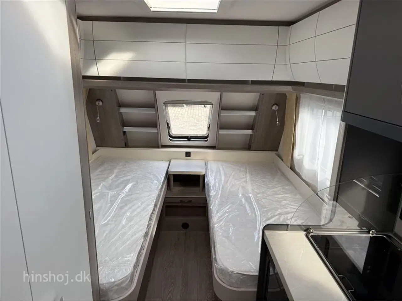 Billede 3 - 2026 - Hobby On Tour 460 DL   Dejlig rejsevogn med enkelsenge fra Hinshøj Caravan