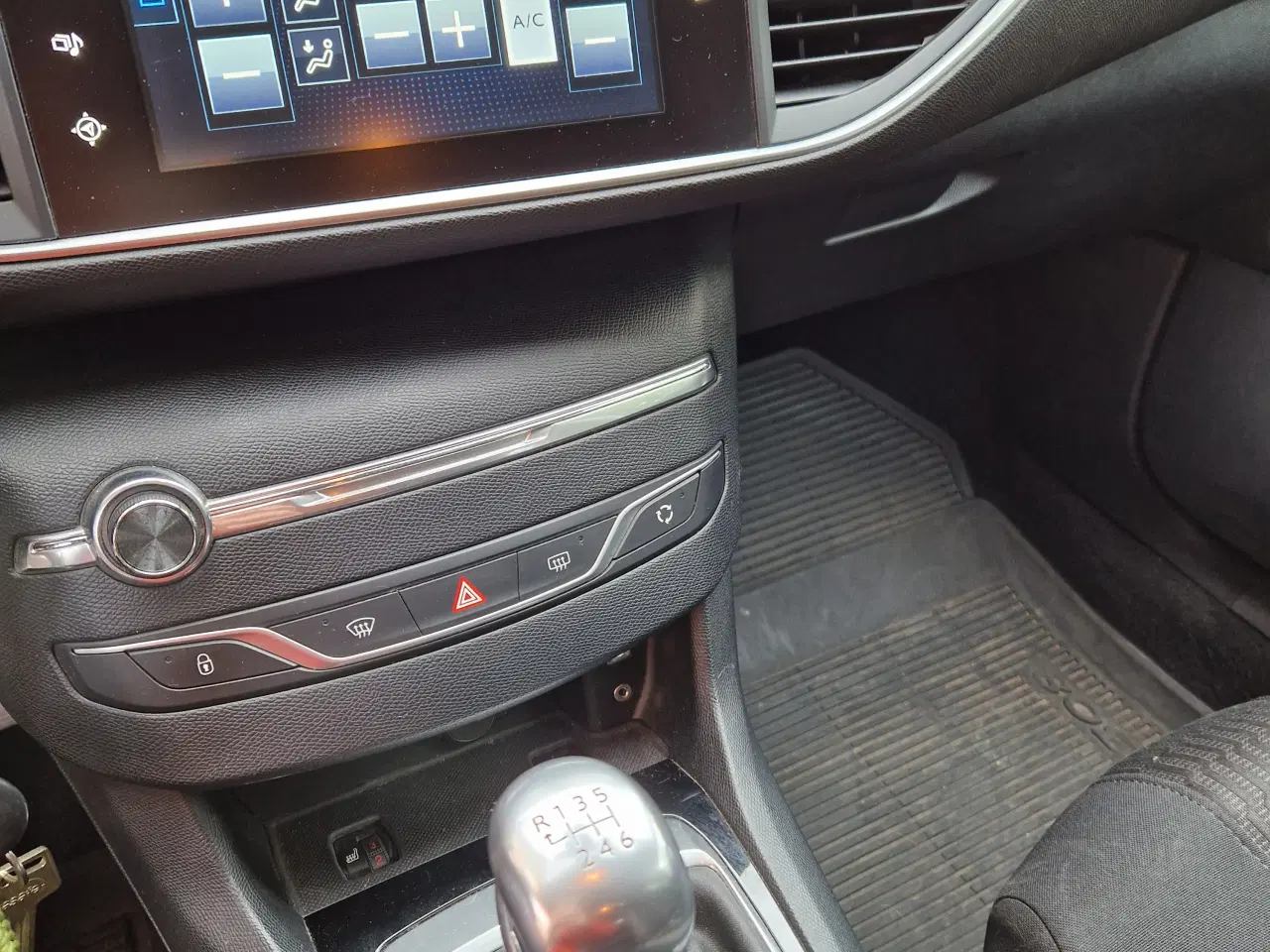 Billede 9 - Peugeot 308 SW Style 2015 – Velholdt & rummelig!