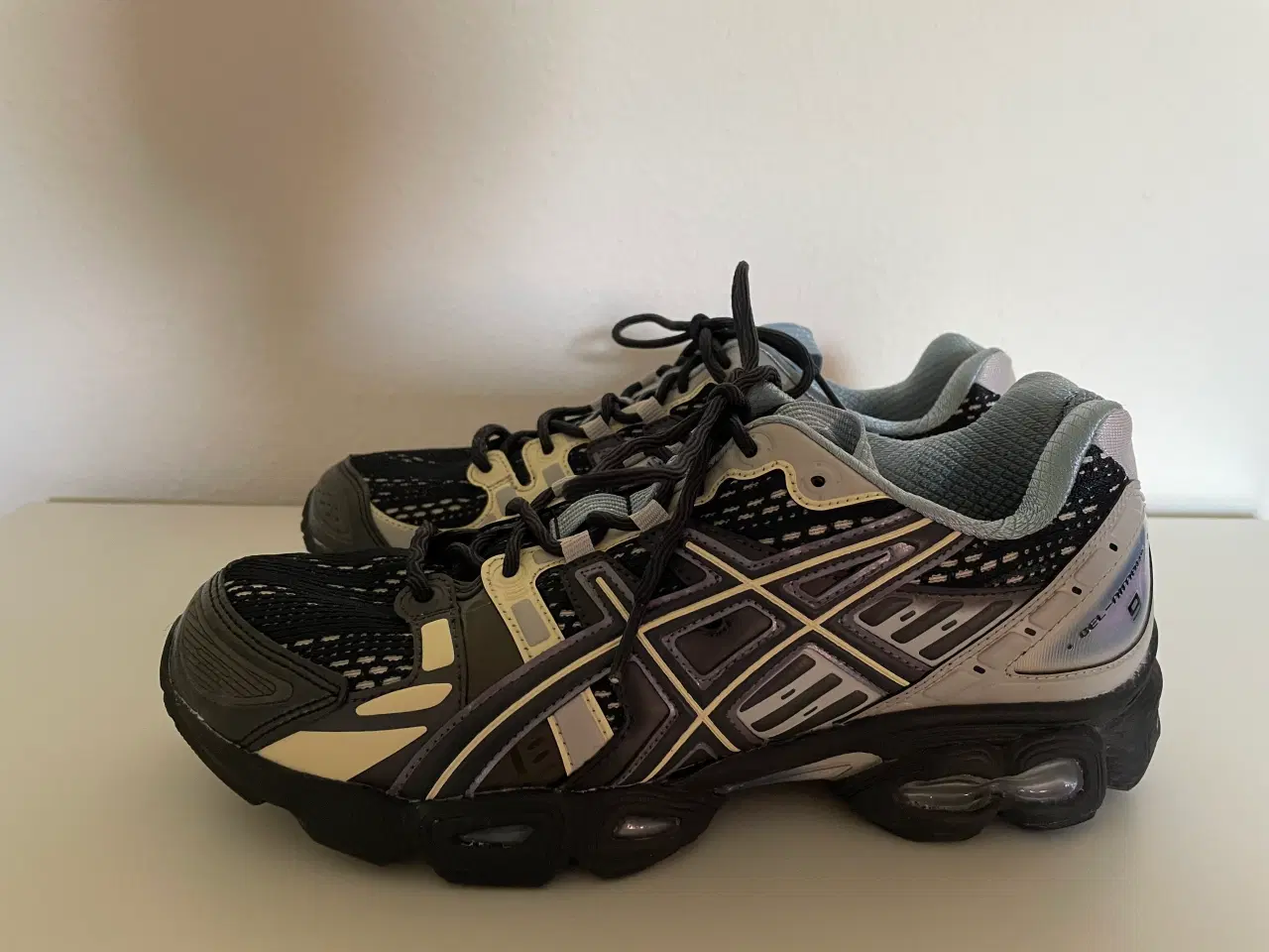 Billede 4 - ASICS herre sneakers str. 43 1/2