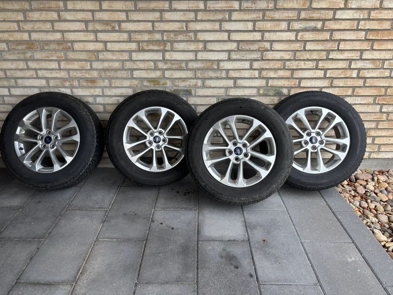 Billede 1 - Alufælge med vinterdæk