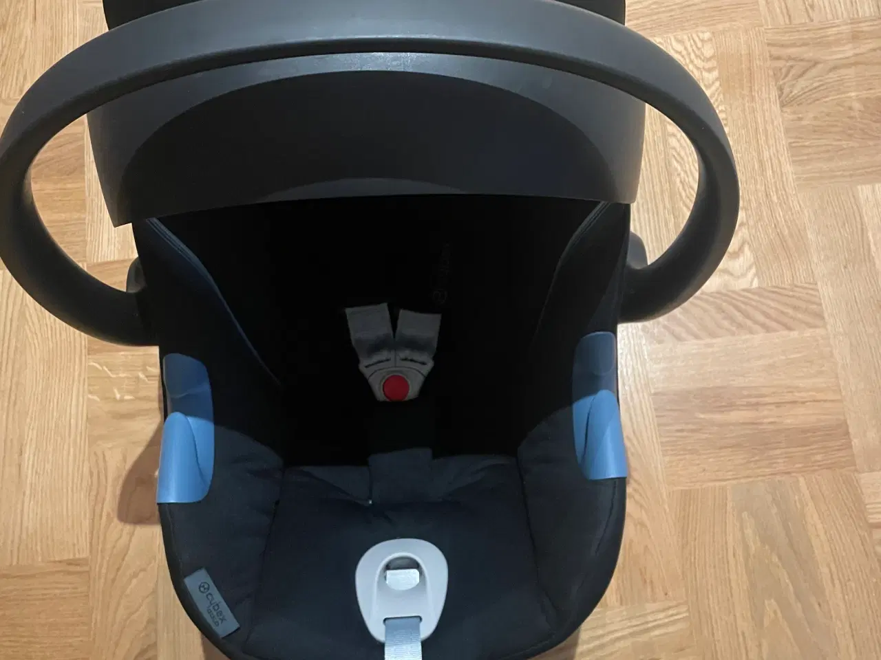 Billede 3 - Cybex babyautostol,juniorautostol samt isofix-base