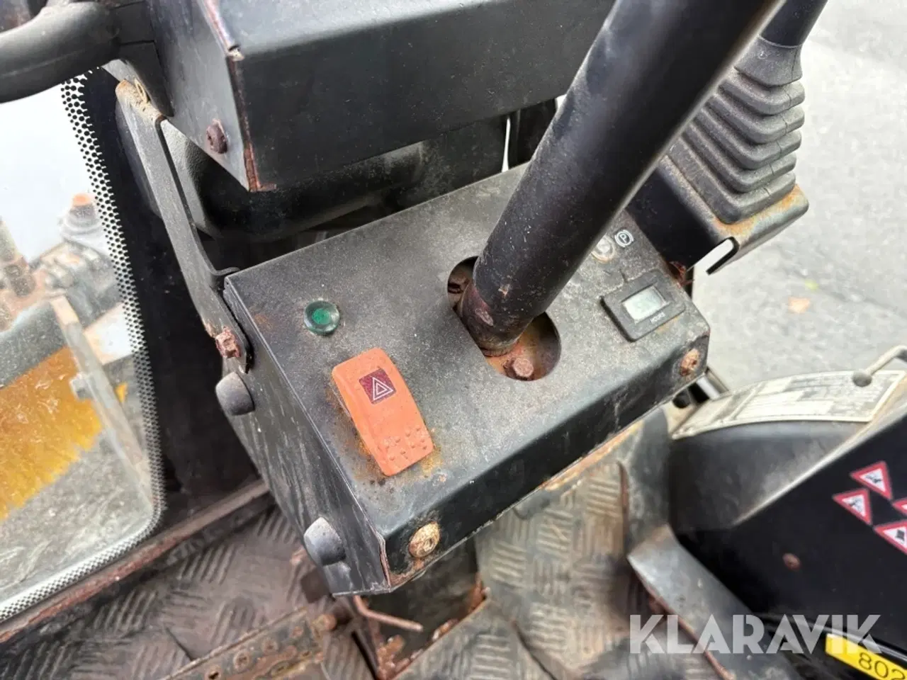 Billede 12 - Redskabsbærer Kärcher MIC C