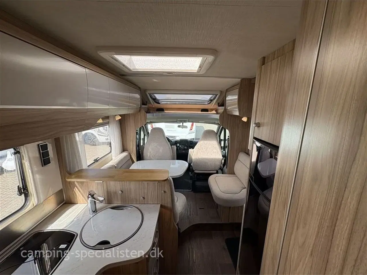 Billede 12 - 2018 - Hymer Tramp CL 698   Hymer Tramp CL 698 2018 - Se den nu hos Camping-Specialisten.dk