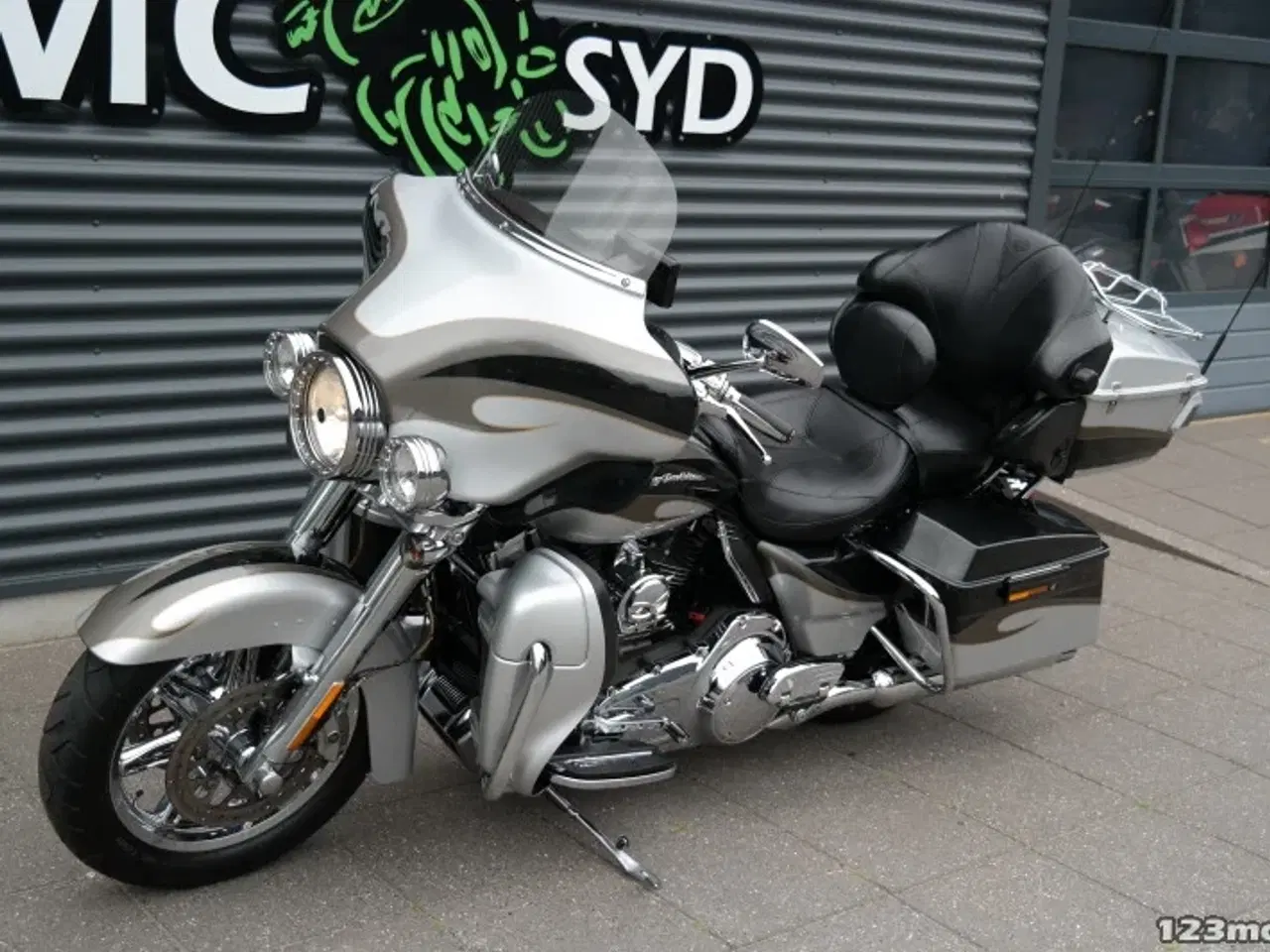 Billede 18 - Harley-Davidson FLHTCUSE CVO Electra Glide Ultra Classic MC-SYD       BYTTER GERNE