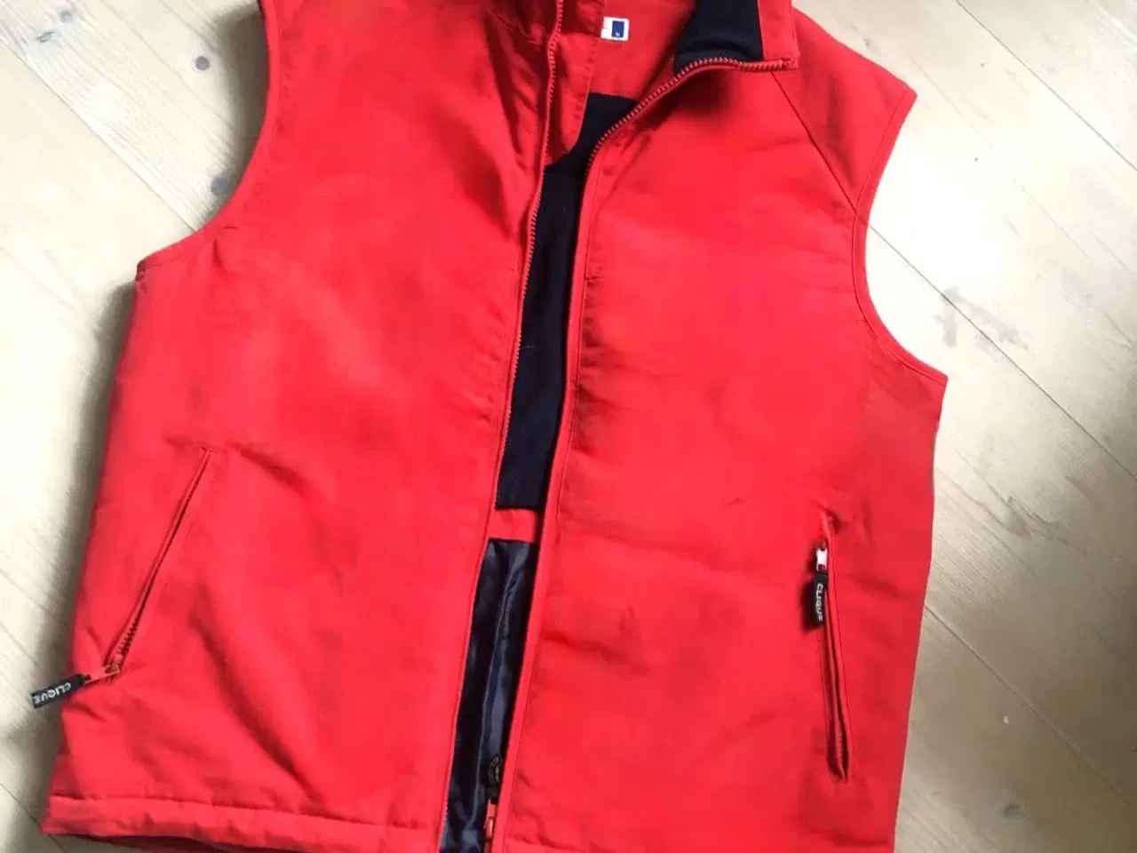 Billede 1 - VEST med SKI-DETALJER - FORET - LOMMER