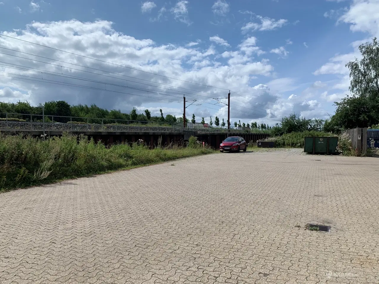 Billede 19 - Centralt beliggende lager med kontor - facade til Køge Bugt Motorvejen