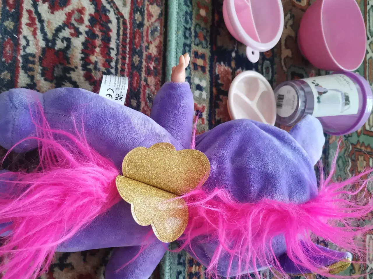 Billede 5 - Enhjørning baby med tilbehør 10 kr ialt🌸