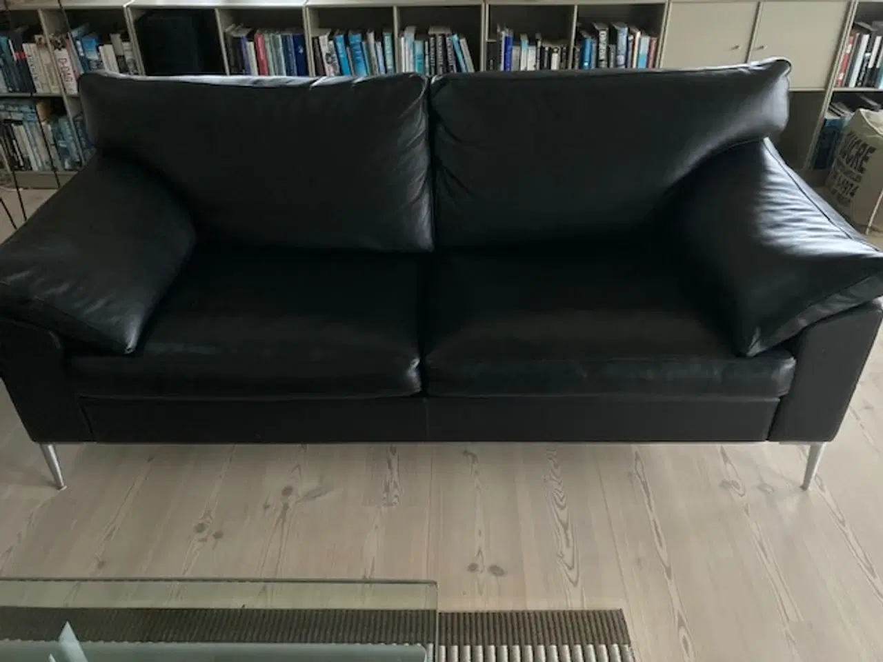 Billede 1 - Søren Lund sort lædersofa 2 1/2 pers.