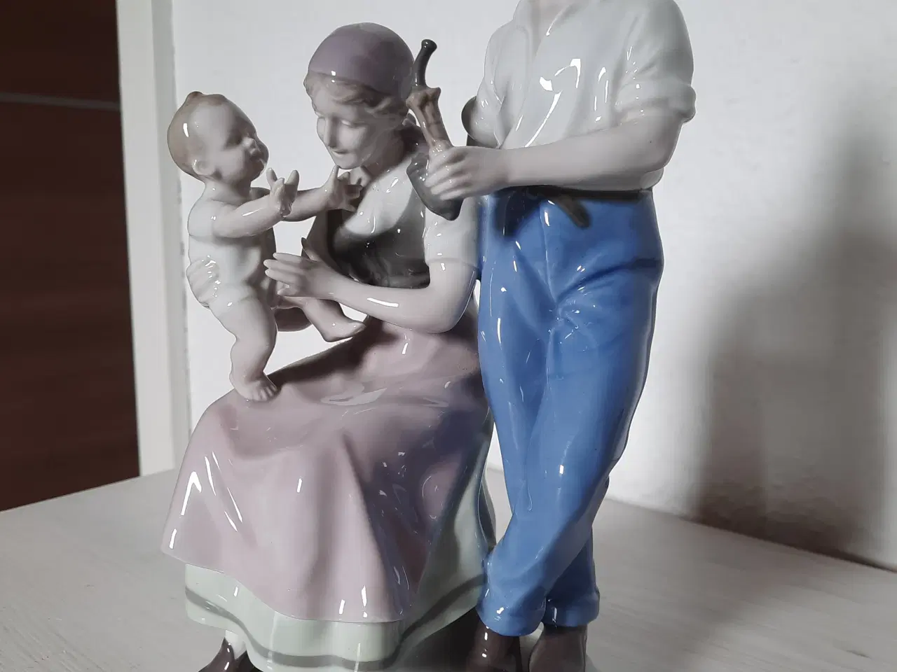 Billede 1 - Porcelænsfigur Gräfenthal familie 