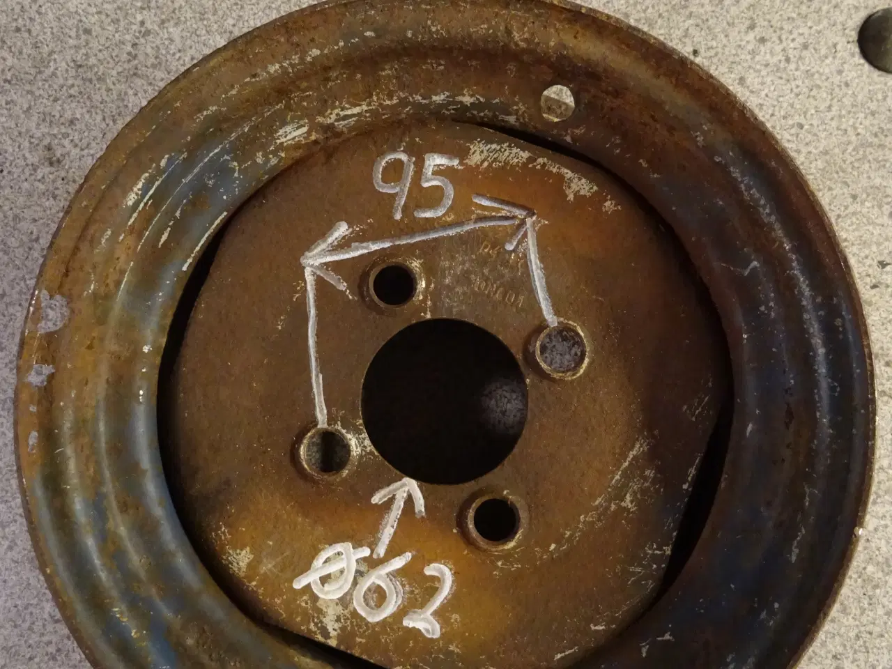 Billede 1 - 10" stålfælge,4 huls , 2 stk købes