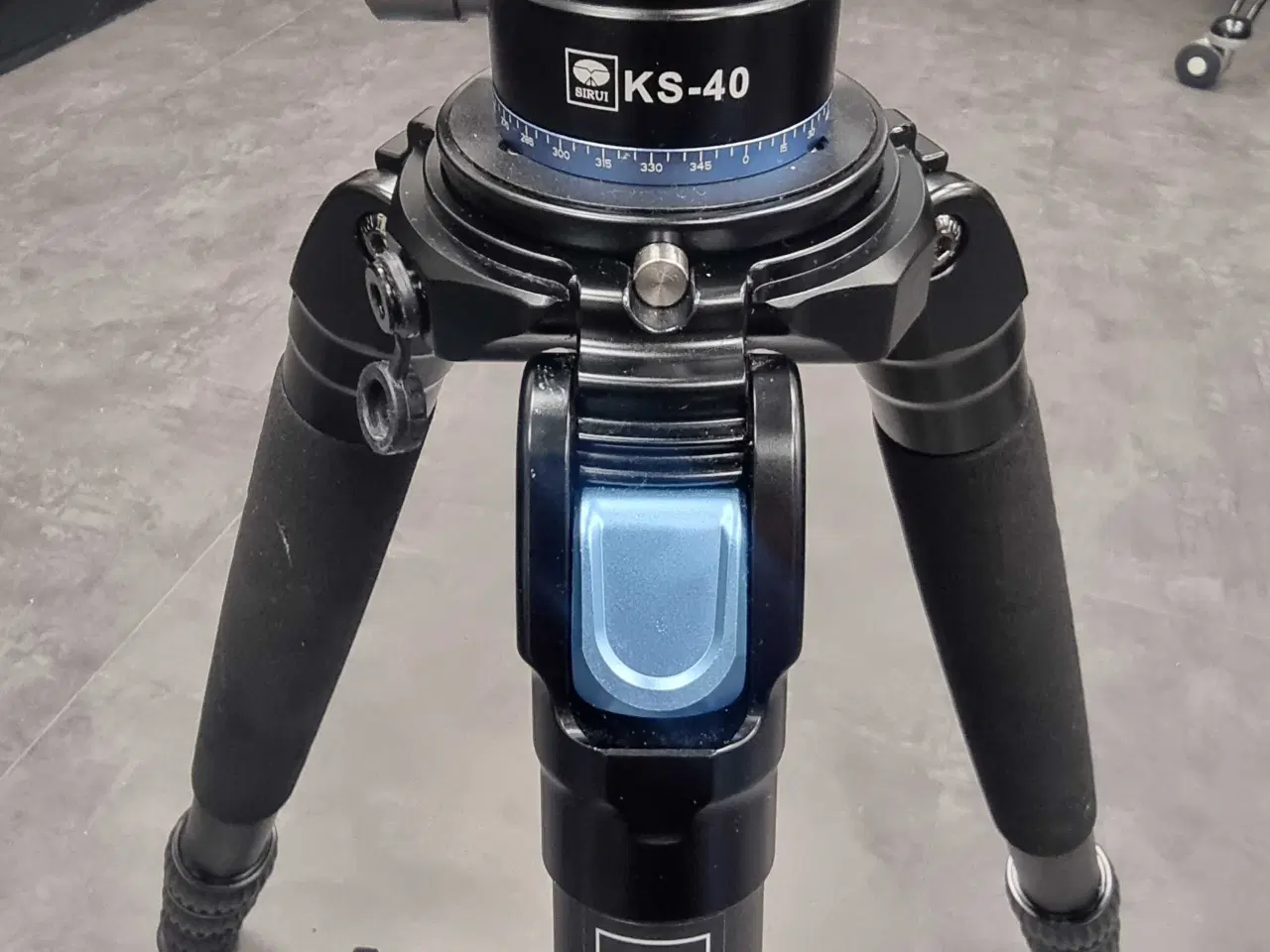 Billede 3 - Sirui Bipod