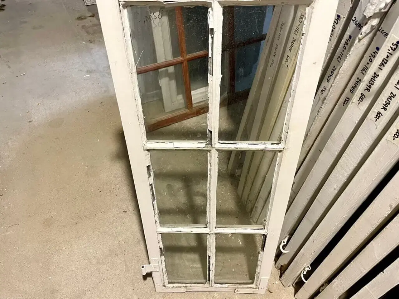 Billede 4 - Smal vinduesramme m. sjælden inddeling