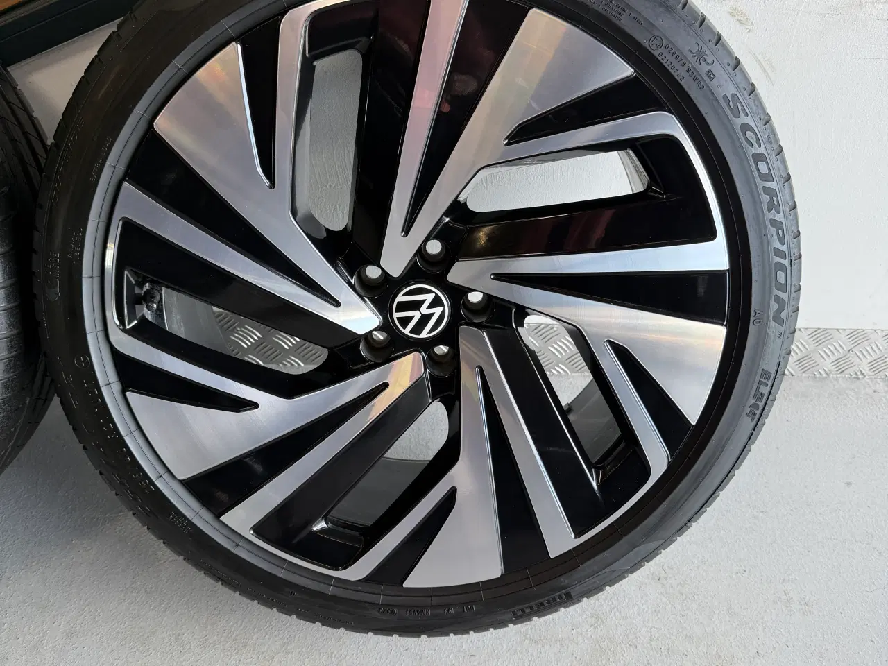 Billede 5 - 21” originale vw id fælge med sommerdæk