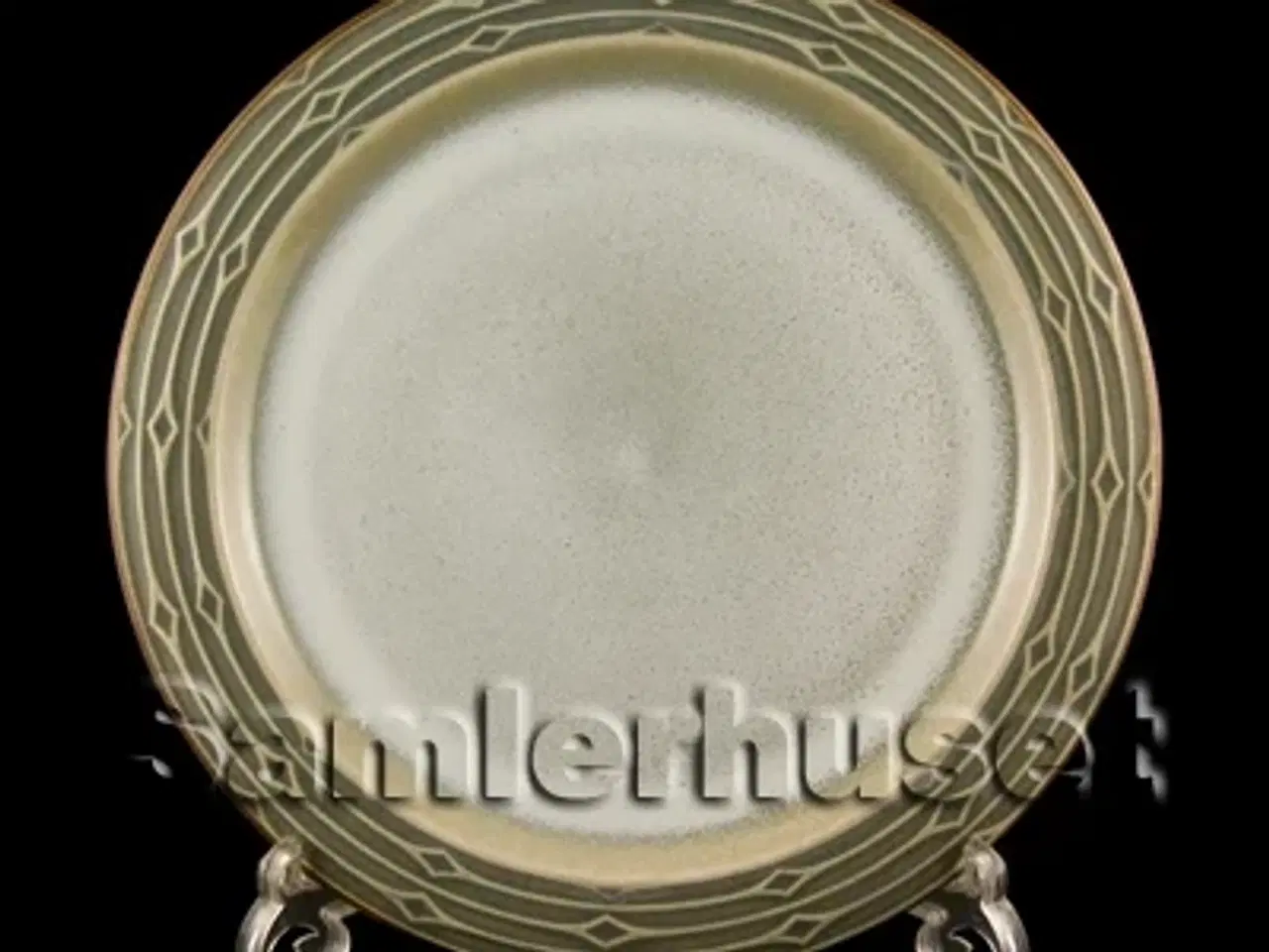 Billede 1 - Rune Tallerken Flad 23½ cm.- Quistgaard design.