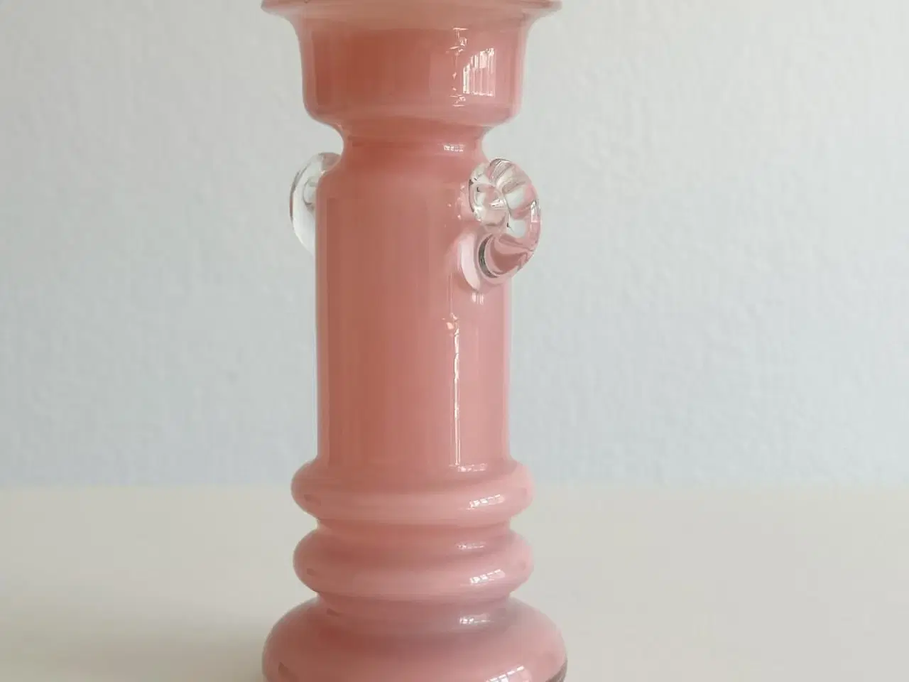 Billede 3 - Lyserød glasvase, cylindrisk