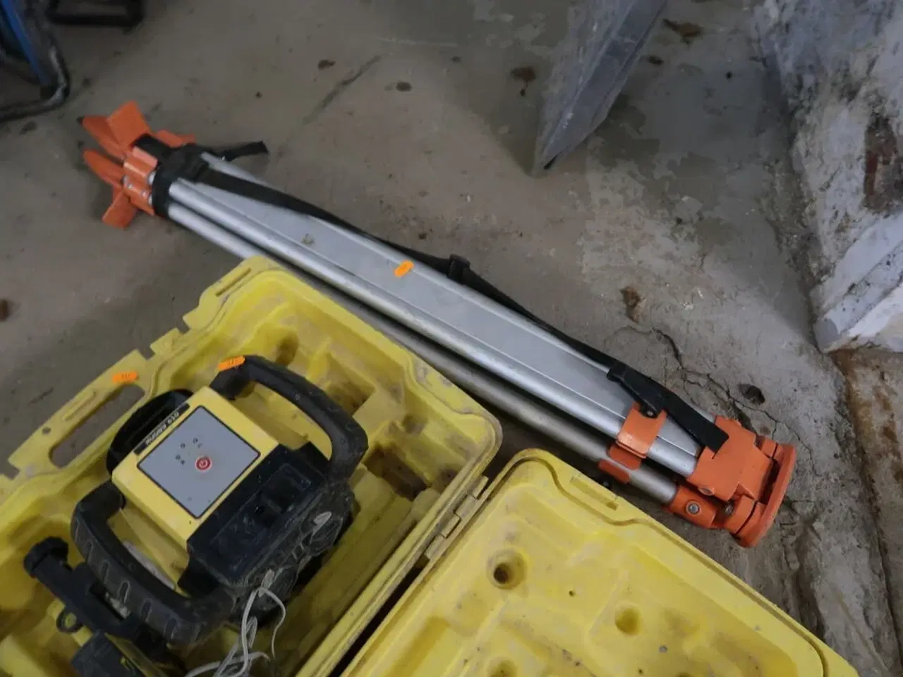 Billede 5 - Rotationslaser LEICA Rugby 610 med stativ