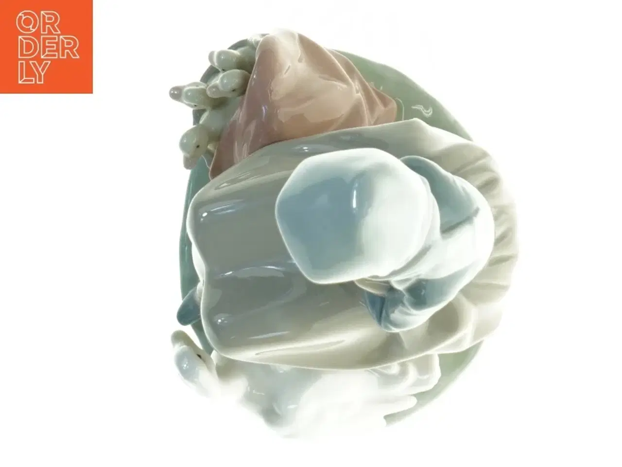 Billede 4 - Porcelænsfigur af pige med due fra Lladro (str. 21 x 13 cm)