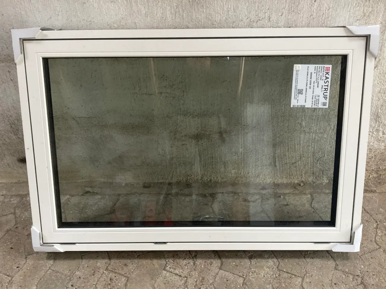 Billede 1 - Hvid træ/alu vindue