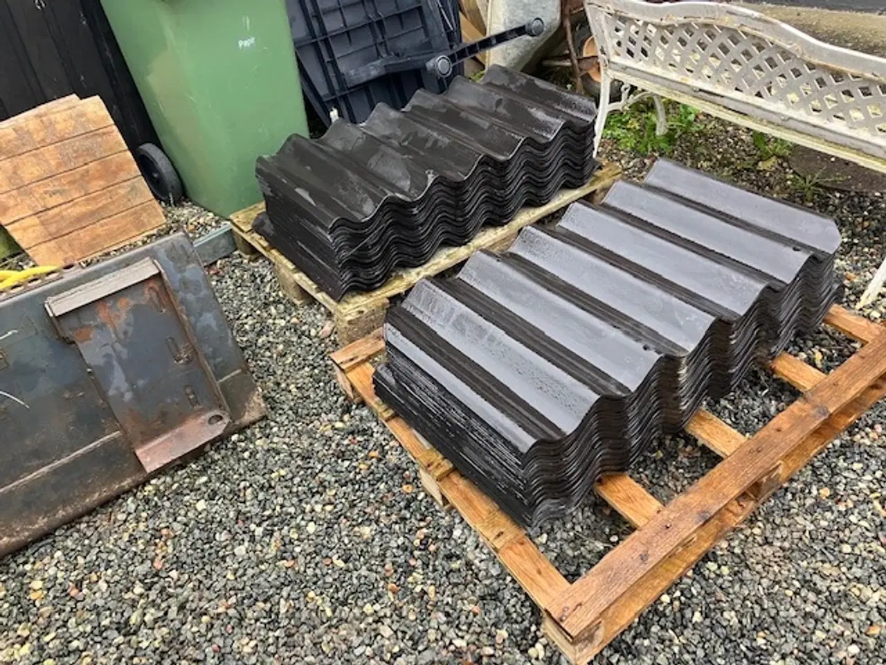 Billede 1 - B7 nye tagplader sort-blå antal 75 stk. hul/hjørne