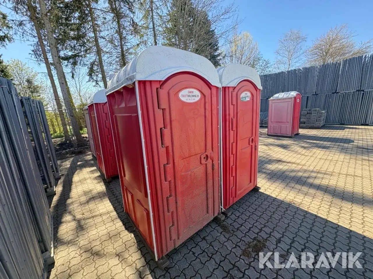 Billede 3 - Toiletkabiner 2 styk